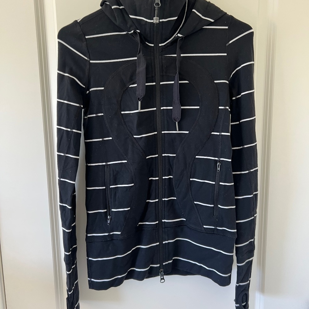 Lulu Lemon Define